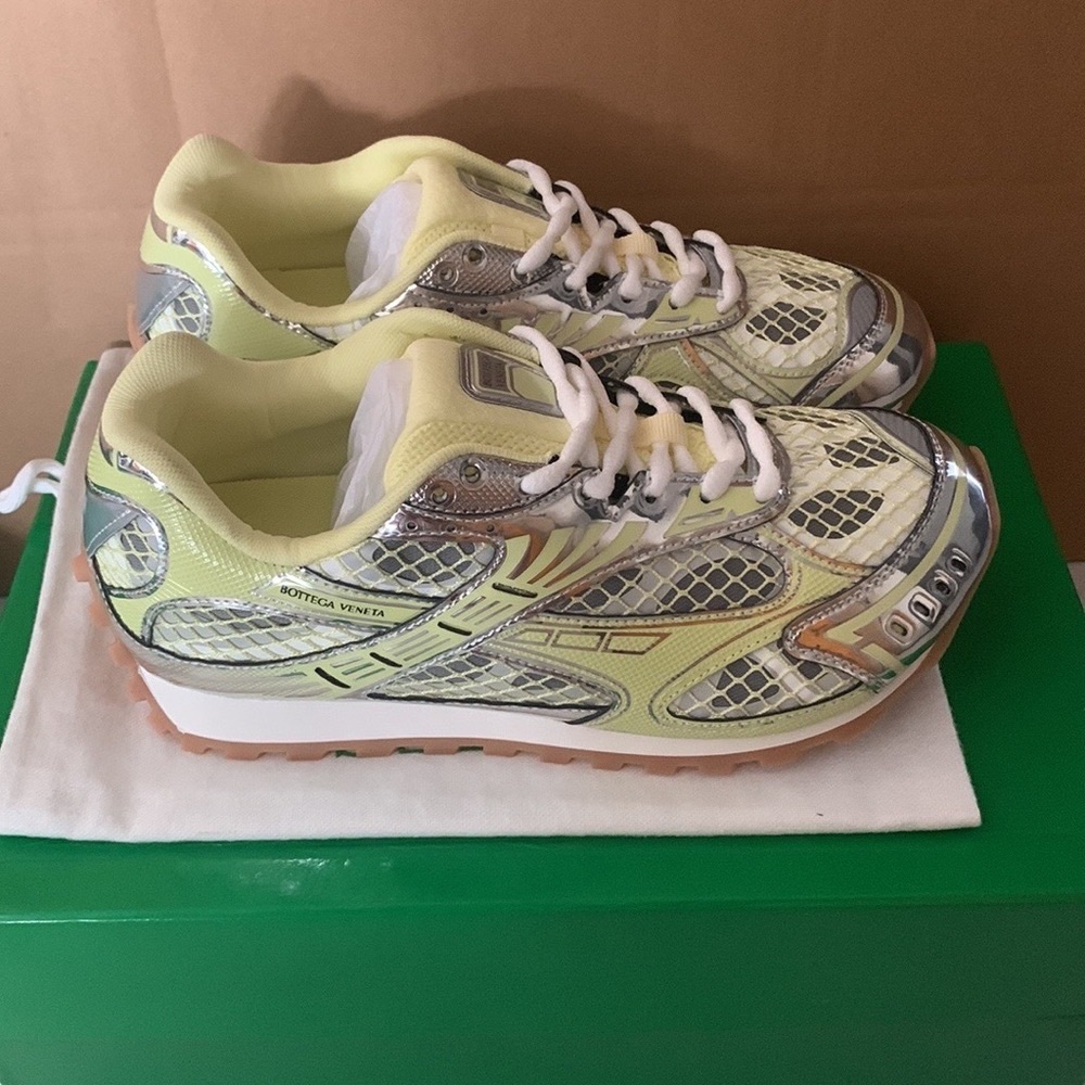 Bottega Veneta Yellow and Silver Women's Sneakers⛱️⛱️